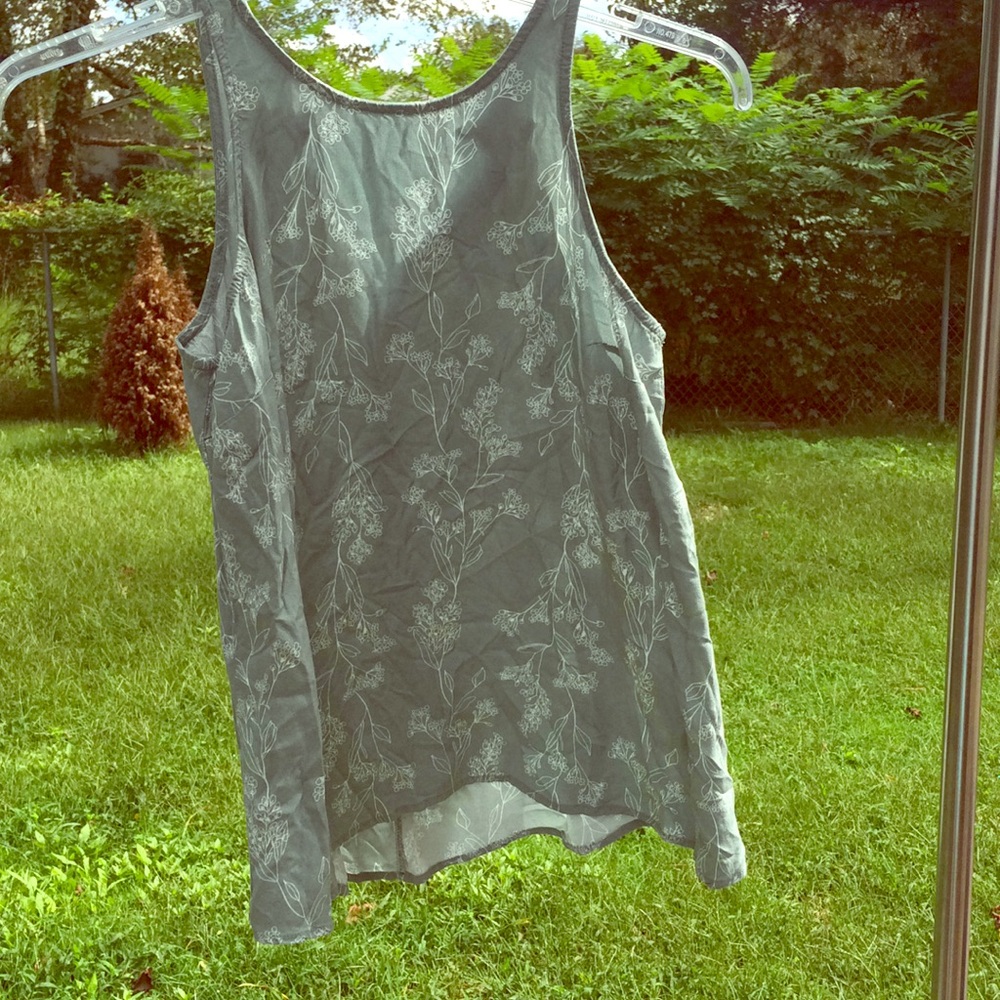 Old Navy tank top